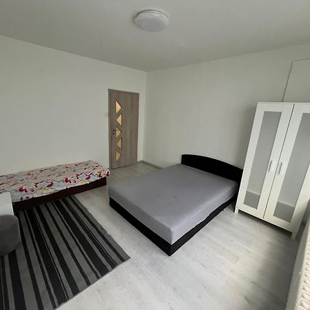 Apartman Zuzana Bratislava Exteriör bild